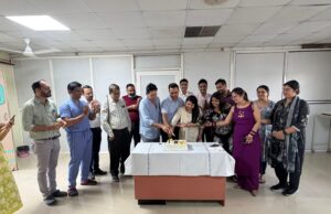एन.के.एच. सुपरस्पेशलिटी हॉस्पिटल – सेवा, समर्पण और विश्वास के 11 वर्ष पूर्ण, केक काटकर मनाया स्थापना दिवस