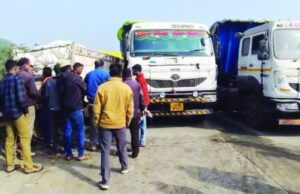 कोरबा : गुरसिया के पास पिकअप-ट्रेलर में भिड़ंत, 80 बोरी चांवल से भरे वाहन छोड़ भागे चालक – परिचालक