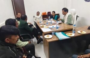 DMF धांधली की जांच, कलेक्ट्रेट पहुंचे दर्जनों ग्रामीण और जनप्रतिनिधि जांच समिति के समक्ष खोली अनियमितताओं की पोल