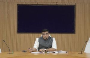 KORBA: पीएम सूर्यघर मुफ्त बिजली योजना के प्रभावी क्रियान्वयन के लिए कलेक्टर कुणाल दुदावत ने की समीक्षा