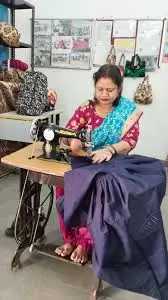 KORBA : टेलरिंग के व्यवसाय में पूजा देवांगन को मिला मजबूत आधार…