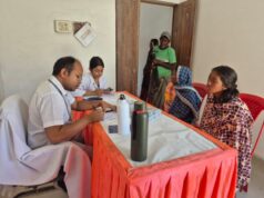 KORBA: स्वास्थ्य जागरूकता शिविर में ग्रामाणों को चिकित्सा, विशेषज्ञों ने दिए बीमारियों से बचाव के परामर्श