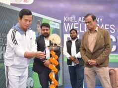 बालको के खेल अकादमी में फुटबॉलर बाइचुंग भूटिया ने किया खिलाड़ियों का उत्साहवर्धन