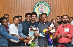 मुख्यमंत्री से छत्तीसगढ़ कर्मचारी अधिकारी फेडरेशन के प्रतिनिधिमंडल ने की मुलाकात