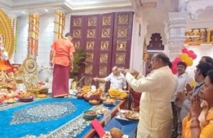 महाअष्टमी पर पूर्व मंत्री ने मदिरों में की पूजा अर्चना, मांगा आर्शीवाद
