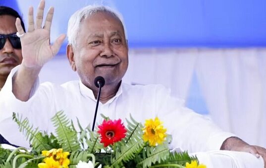 सीएम नीतीश कुमार ने MLC पद से दिया इस्तीफा, कौन होगा नया मुख्यमंत्री ?