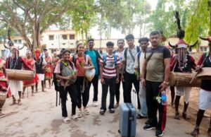 खेलो इंडिया ट्रायबल गेम्स,केरल की एथलेटिक्स टीम पहुंची जगदलपुर, पारंपरिक लोकनृत्य से हुआ भव्य स्वागत
