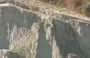 कोरबा एचटीपीपी की बड़ी ख़बर : राखड बांध का तटबंध टूटा, आसपास क्षेत्र सहित नदी नालों में तेजी से बह रही राख की धार…