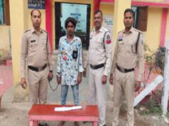 धारदार हथियार लहराकर राहगीरों को डराने वाला युवक गिरफ्तार…