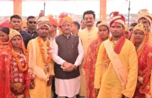 बेटियों के सम्मान का संकल्प: 240 नवविवाहित जोड़ों को मुख्यमंत्री ने दिया सुखद दांपत्य जीवन का आशीर्वाद