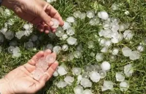 बिगड़ा मौसम,बरसे ओले,कई जगह तेज तो कहीं मध्यम व हल्की बारिश