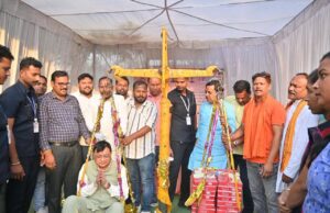 अप्पू गार्डन में अनोखा आयोजन : लड्डुओं से तौले गए मंत्री लखनलाल देवांगन