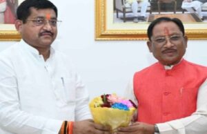 मुख्यमंत्री से उत्तरप्रदेश के राज्यमंत्री रामकेश निषाद ने सौजन्य मुलाकात की