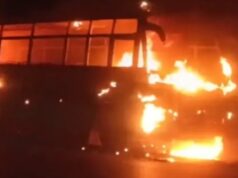 कांकेर में बड़ा हादसा टला : बारातियों से भरी बस में लगी भीषण आग, सभी यात्री सुरक्षित