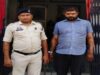 रायपुर में पत्रकार पर हेलमेट से हमला: 10 हजार की मांग के बाद मारपीट, आरोपी बजरंग चौहान गिरफ्तार