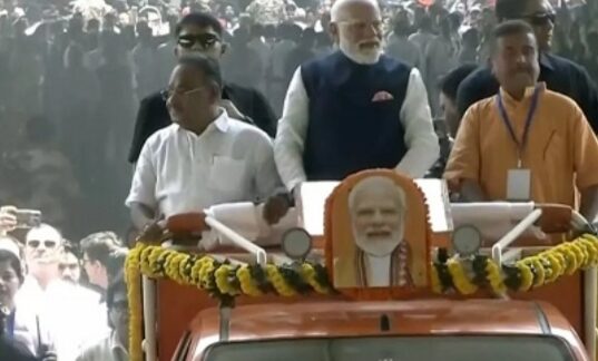 कुछ देर में शुभेंदु अधिकारी लेंगे शपथ, ब्रिगेड परेड ग्राउंड पहुंचे PM मोदी…