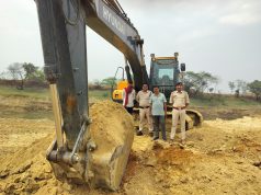 CG NEWS: खनिज उड़नदस्ता दल का बड़ा एक्शन, 15 संदिग्ध स्थानों पर छापा, अवैध खनन-परिवहन में लगे 14 वाहन जब्त