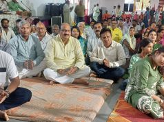 श्रीमद्भागवत कथा में पूर्व मंत्री जयसिंह अग्रवाल ने लिया आशीर्वाद, नागरिकों को दिया धर्म, संस्कार और सद्भावना का संदेश