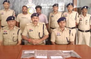 SAKTI POLICE : समझाइश देने पहुंचे रिश्तेदारों पर फायरिंग, देशी रिवाल्वर और कट्टा सहित दो आरोपी गिरफ्तार