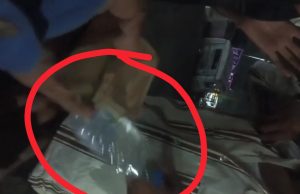 VIDEO: कोरबा में आबकारी पस्त बिचौलिए मस्त : ट्रांसपोर्ट नगर दुकान में स्टॉक खत्म, ठीक सामने ₹40 महंगी बिक रही ब्लैक में शराब; वार्ड 51, के रामनगर, जेलगांव चौक और प्रेमनगर भी बने अवैध गढ़!