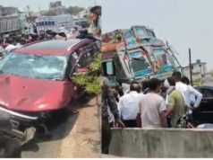 RAIPUR BREAKING: भाटागांव फ्लाईओवर में हादसा, ओवरटेक करने के दौरान ट्रक और कार में हुई भिड़ंत