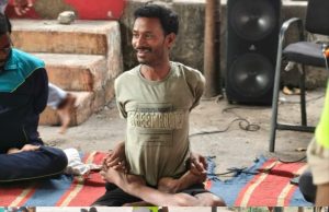 विजयनगर स्कूल में योग सप्ताह का आयोजन, योगाचार्य एडवोकेट श्री चौहान की योगासन क्रिया देख सब हुए अचंभित…