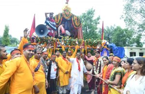 बालकोनगर में आयोजित जगन्नाथ रथ यात्रा उत्सव में उमड़े श्रद्धालु