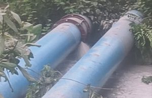 HTPP का राखड़ पाइप फटने से भारी मात्रा में बह रही जहरीली राख
