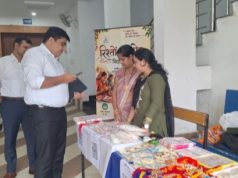 हुनर से आत्मनिर्भरता की ओर: धान-चावल से मुख्यमंत्री श्री साय के लिए बहनों ने बनाई है विशेष राखी, इनकी राखियाँ बटोर रही सुर्खियां, कलेक्टर ने की सराहना…