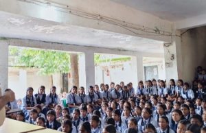साइबर जागृति अभियान: स्वामी आत्मानंद उत्कृष्ट विद्यालय कोरबी में विद्यार्थियों को साइबर अपराध से बचाव की दी जानकारी