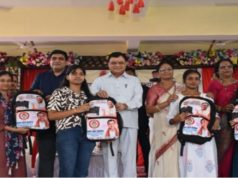 1500 छात्राओं को मिली एजुकेशन किट, जिले के अन्य शासकीय कॉलेजों में भी बनेंगे विशाल डोम